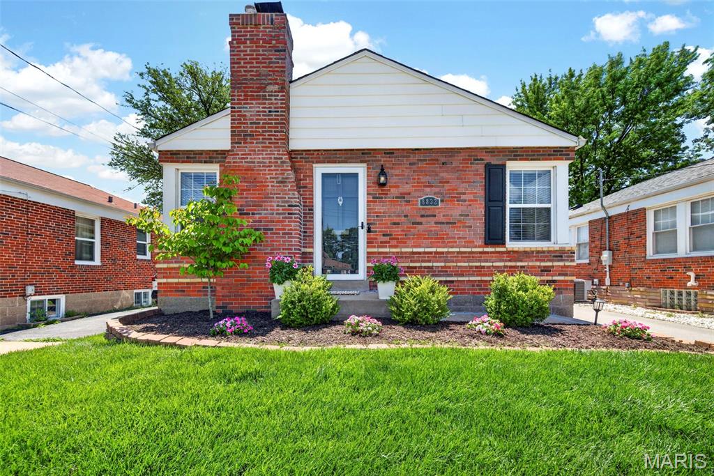 WELCOME HOME! This well-maintained 2-bedroom, 1-bath home offers a comfortable layout, inviting living spaces, and a location that makes everyday living convenient. Located in the heart of Brentwood, this home provides quick access to shopping, dining, parks, schools, and major roadways, making it easy to enjoy everything the area has to offer.

Natural light fills the home, creating a warm and welcoming feel throughout. The functional floor plan makes great use of the space, with comfortable bedrooms, a full bath, and living areas that are easy to enjoy and make your own. The kitchen is practical and move-in ready, offering everything needed for daily living and entertaining.

Outside, the yard provides additional space to relax, garden, or enjoy time outdoors, while the detached garage adds valuable storage, parking, or workspace flexibility.

Lovingly maintained and full of charm, this home is ready for its next owner to move in and make it their own.