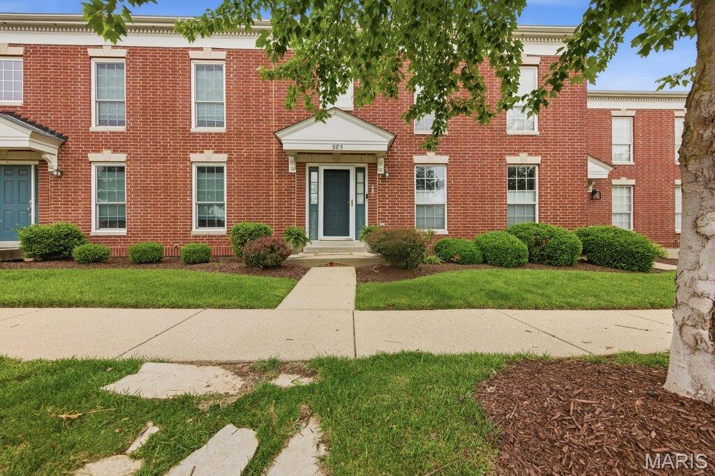 Welcome to easy living in the heart of sought-after Winghaven, where scenic trails, peaceful boardwalks, charming shops, and the beauty of nearby August A. Busch Memorial Conservation Area are all just minutes away.

This beautifully maintained 3 bed, 2.5 bath townhouse boasts an airy open layout, rich hardwood floors throughout the main living areas, and effortless flow designed for both everyday living and entertaining.  The main-floor primary suite is your own private retreat, complete w/ a spacious walk-in closet and en-suite bathroom featuring dual sinks, a soaking tub perfect for unwinding, and a separate shower. Main-floor laundry adds even more convenience to daily life.

At the heart of the home, the dramatic 2-story great room steals the show w/ soaring ceilings, cozy gas fireplace, and abundant natural light. The open-concept design flows into the dining area and kitchen, where you’ll find stainless steel appliances, a large peninsula w/ bar-height seating, pantry storage, easy-care laminate counters, and a healthier electric range.  Step outside through the sliding doors to your private patio and small low-maintenance backyard featuring mud-free dog turf, making outdoor enjoyment easy year-round for both people and pets.

Upstairs offers the perfect blend of privacy and flexibility with two additional bedrooms, a full bath, and spacious loft overlooking the great room, ideal for a home office, reading nook, workout space, or playroom.  The extra tall 2-car garage features 13-foot ceilings, creating endless possibilities for extra storage, bikes, kayaks, shelving, or creative workspace solutions.

Living in Winghaven means more than just owning a home....it’s a lifestyle.  Enjoy community walking trails, boardwalks, shared gardens, and the charming Winghaven Town Center just a short stroll away, offering the local library, Shortleaf Brewing, shops, and neighborhood events that make this community feel truly special.  Tucked away yet close to everything, this is the kind of home that makes everyday life feel a little more relaxed, connected, and fun.

Open House Sunday 1–3 PM
Don’t Sleep on Your Dream Home… Sleep In It!
