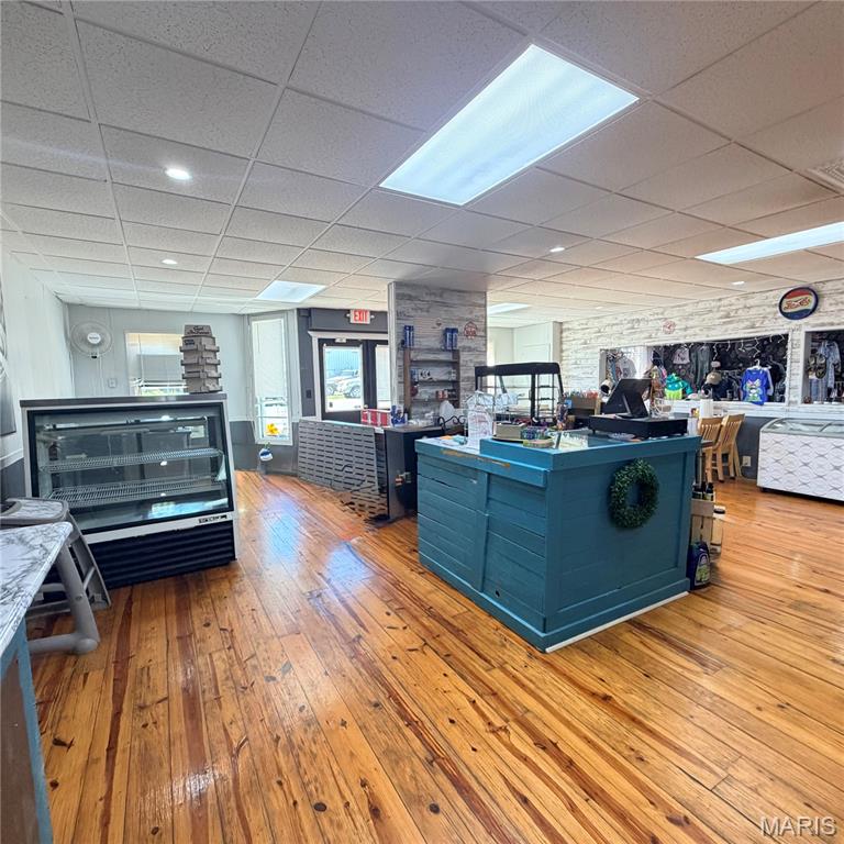 n/a - Commercial Sale