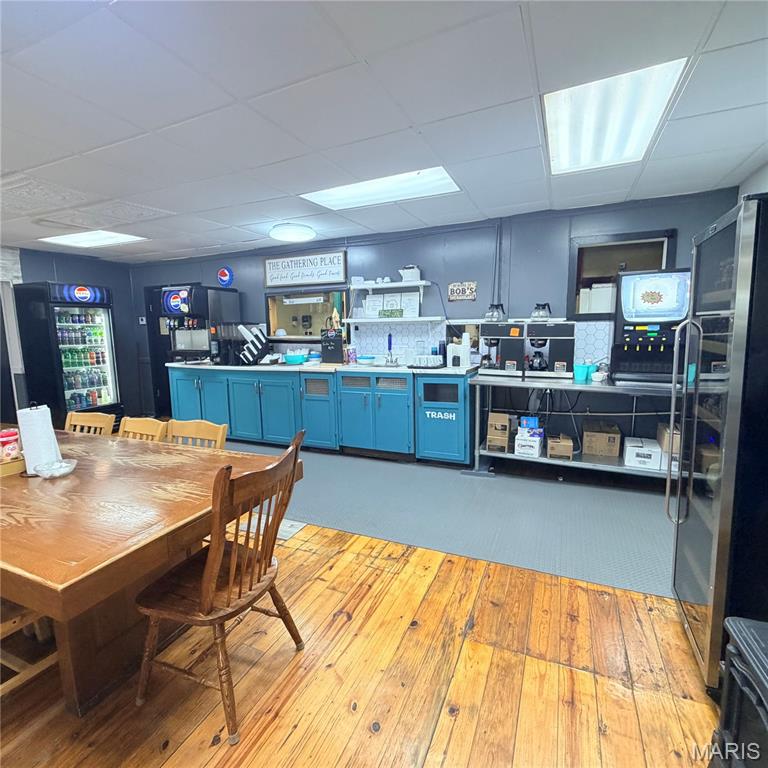 n/a - Commercial Sale