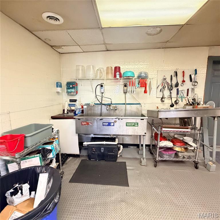 n/a - Commercial Sale