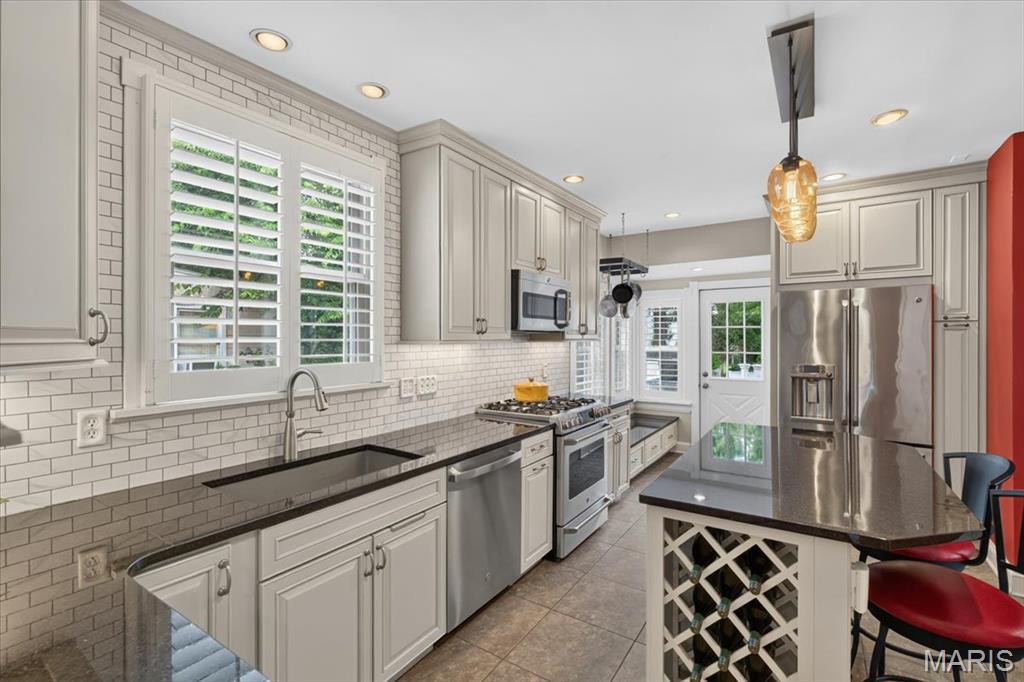 Tuxedo Park - Residential