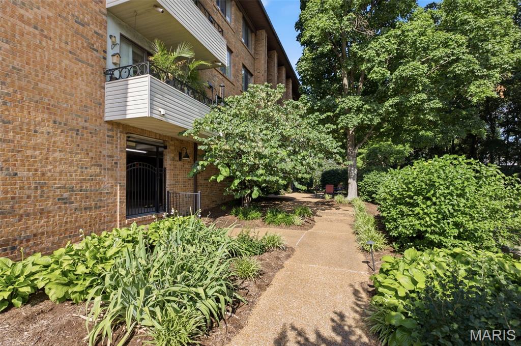 Bradford Square Condo - Residential