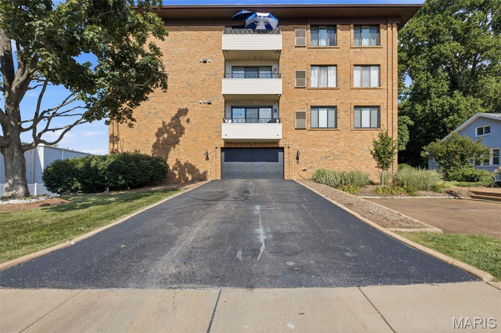 Bradford Square Condo - Residential