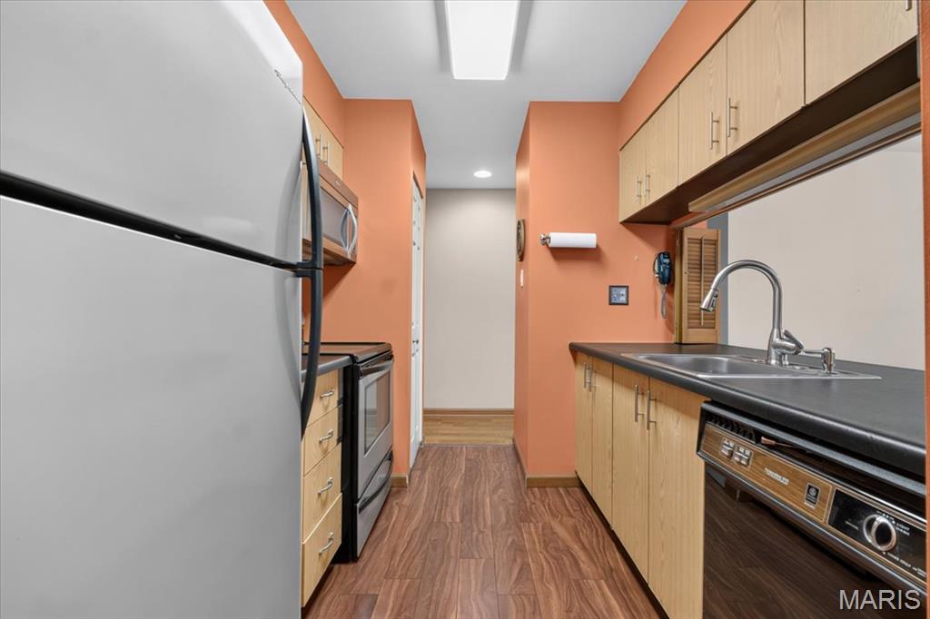 Lindell Commons Condo - Residential