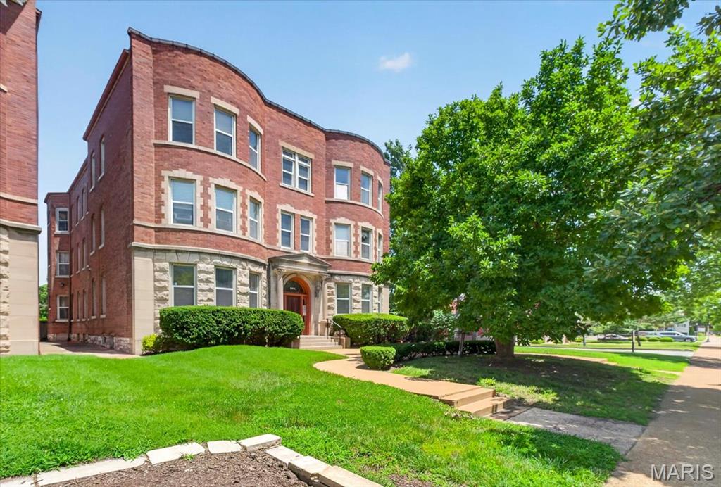 Lindell Commons Condo - Residential