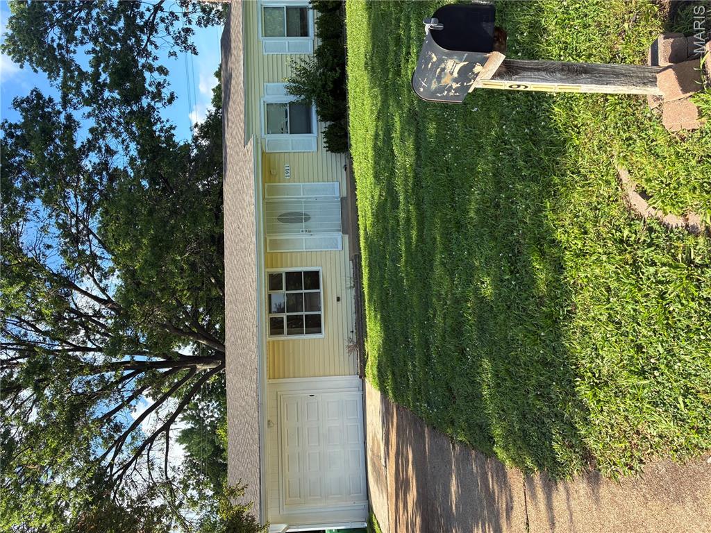 Welcome home to this charming, well-maintained ranch in the heart of Northland Hills. This cozy residence features a spacious, sun-drenched living room with ample natural light, perfect for relaxing. The functional eat-in kitchen provides an efficient layout for daily meals. With three comfortable bedrooms and 1.5 bathrooms, this home offers the perfect balance of convenience and space. Enjoy the expansive, level backyard—ideal for outdoor entertaining—and the peace of mind provided by an attached garage.