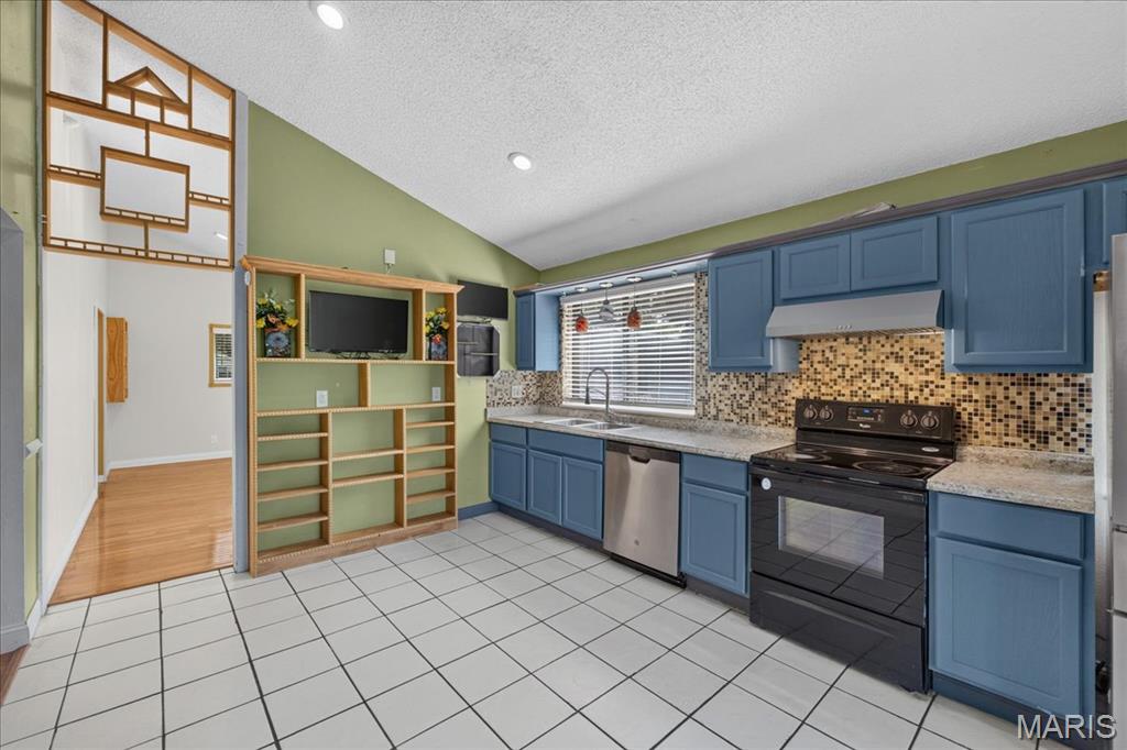 Flamingo Oaks 18 - Residential