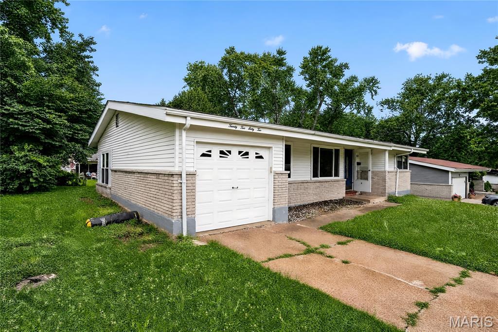 Hathaway Manor 9 - Residential