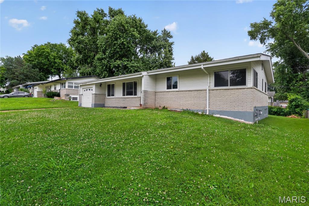 Hathaway Manor 9 - Residential