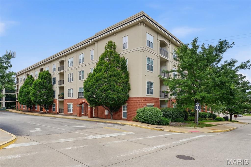 Hanley Station Condominiums - Residential