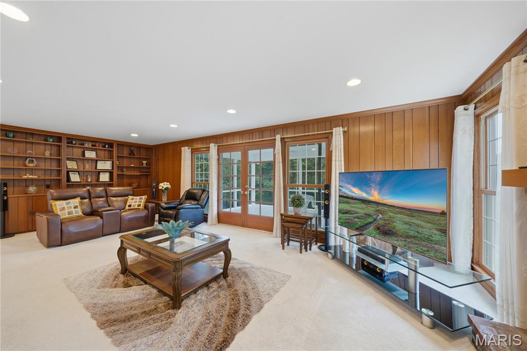 Chesterfield Hill 2 - Residential