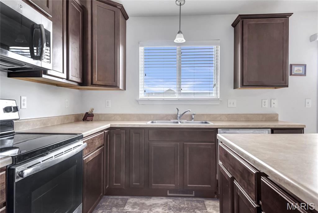 Adelhardt Crooked Crk Estates 02 - Residential