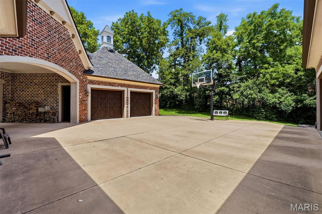 Brookwood Old Colony - Residential