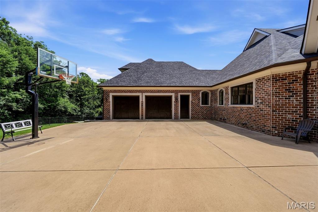 Brookwood Old Colony - Residential