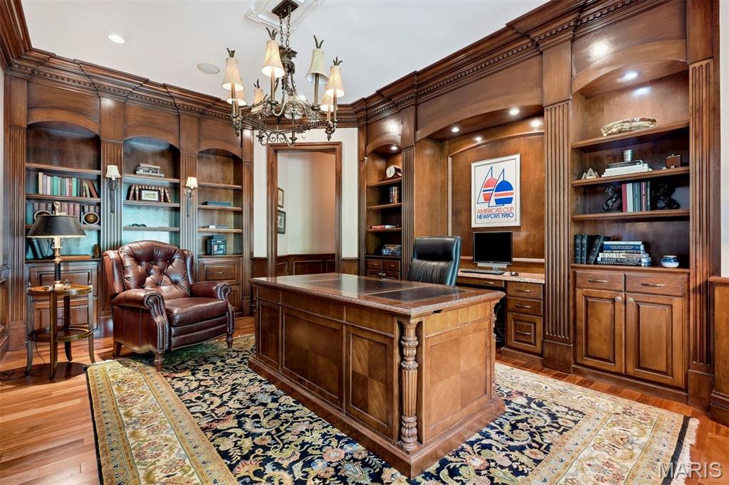Brookwood Old Colony - Residential