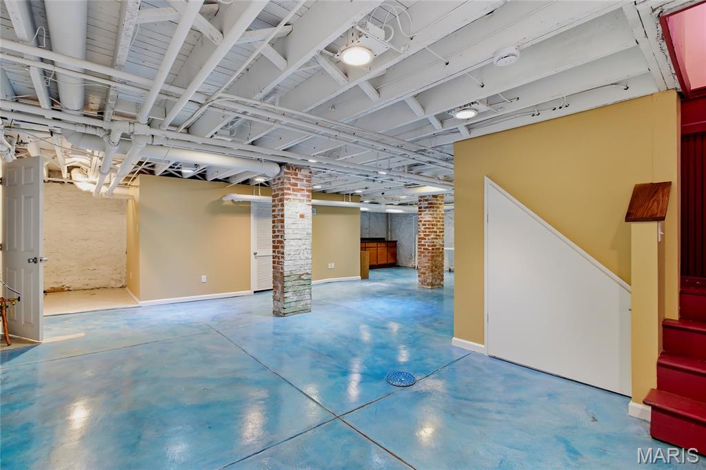Ames Place - Residential