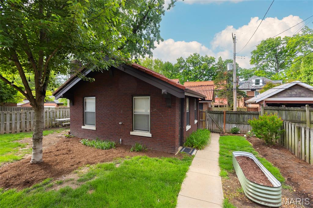 Ames Place - Residential