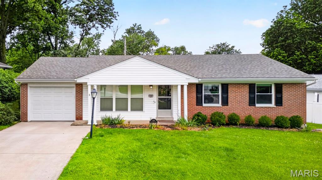 Geyer Manor - Residential