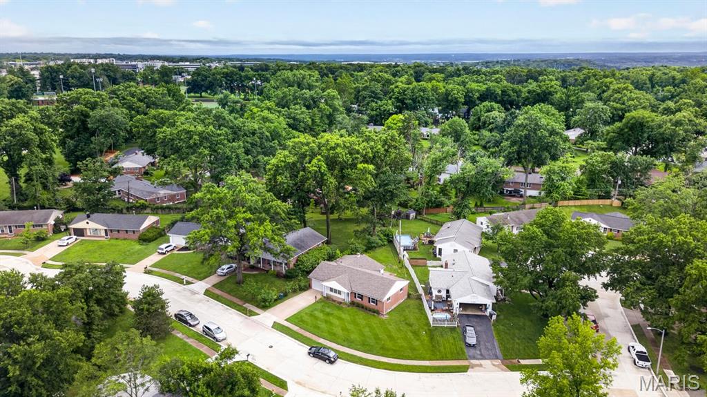 Geyer Manor - Residential