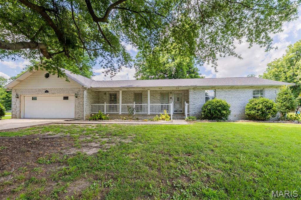 Move-in ready and beautifully refreshed, this 3-bedroom, 2.5-bath home offers the perfect combination of comfort, space, and convenience. Featuring all-new flooring throughout and a fresh interior paint job, this home is ready for its next owner to enjoy from day one.
The property includes an adjoining lot, providing extra outdoor space and endless possibilities for gardening, recreation, future improvements, or simply enjoying a larger yard. The fenced backyard offers privacy and a great area for children, pets, and entertaining.

Conveniently located within walking distance of the school, this home is ideal for families and anyone seeking a welcoming neighborhood setting.
Property Highlights:
3 Bedrooms
2.5 Bathrooms
New flooring throughout
Fresh paint throughout
Adjoining lot included
Fenced yard
Walkable to local school
Turn-key condition
Don't miss this opportunity to own a spacious, updated home with extra land in a great location. Schedule your showing today!