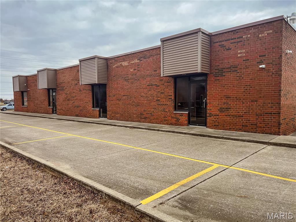 n/a - Commercial Sale