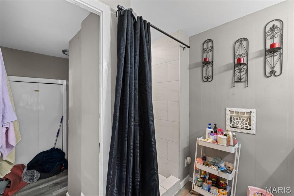 Shields & Ashby To Ferguson - Residential