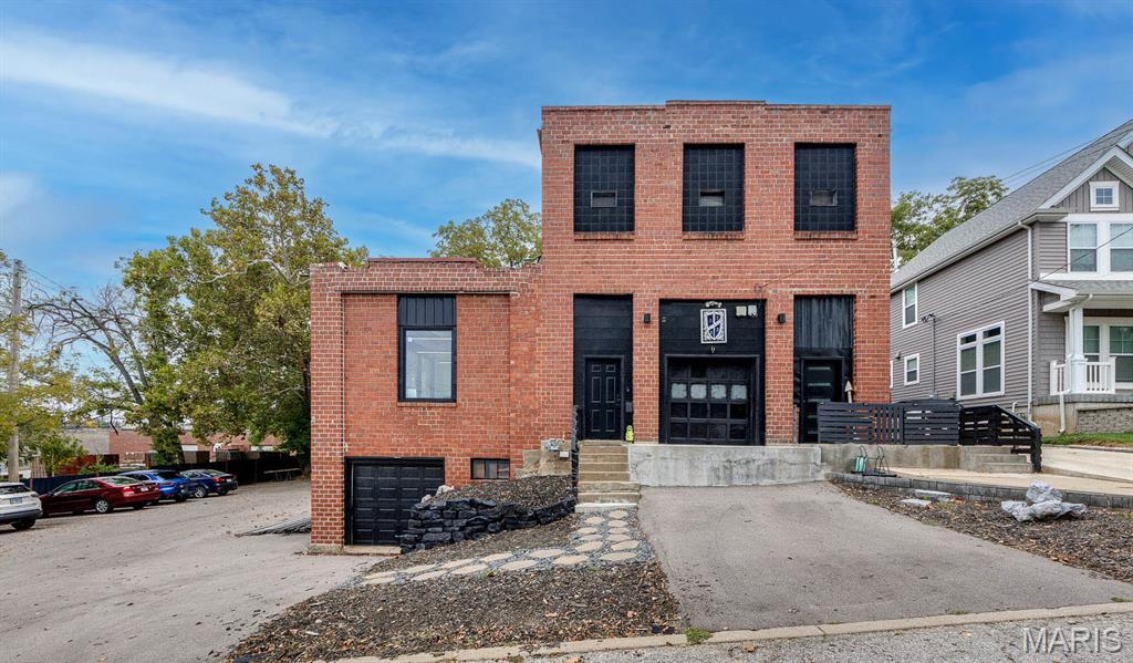 Greenwood - Commercial Sale