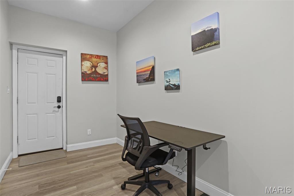 City Commons South Compton Sub - Residential Lease