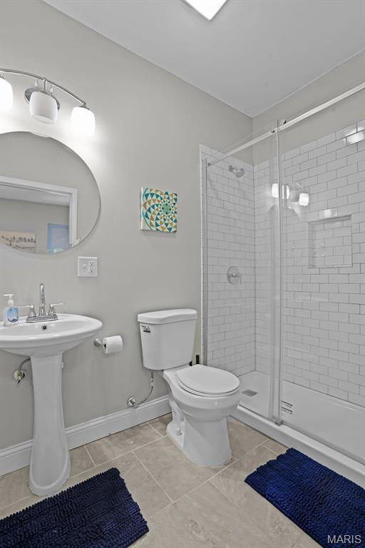City Commons South Compton Sub - Residential Lease