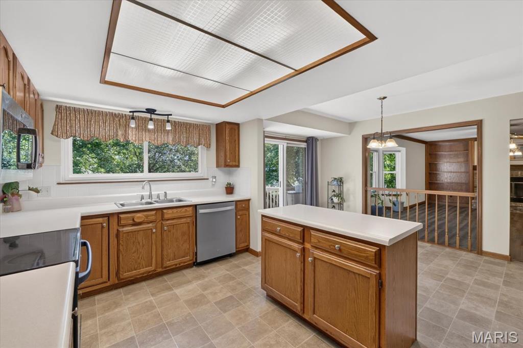Wilshire Valley #2 - Residential