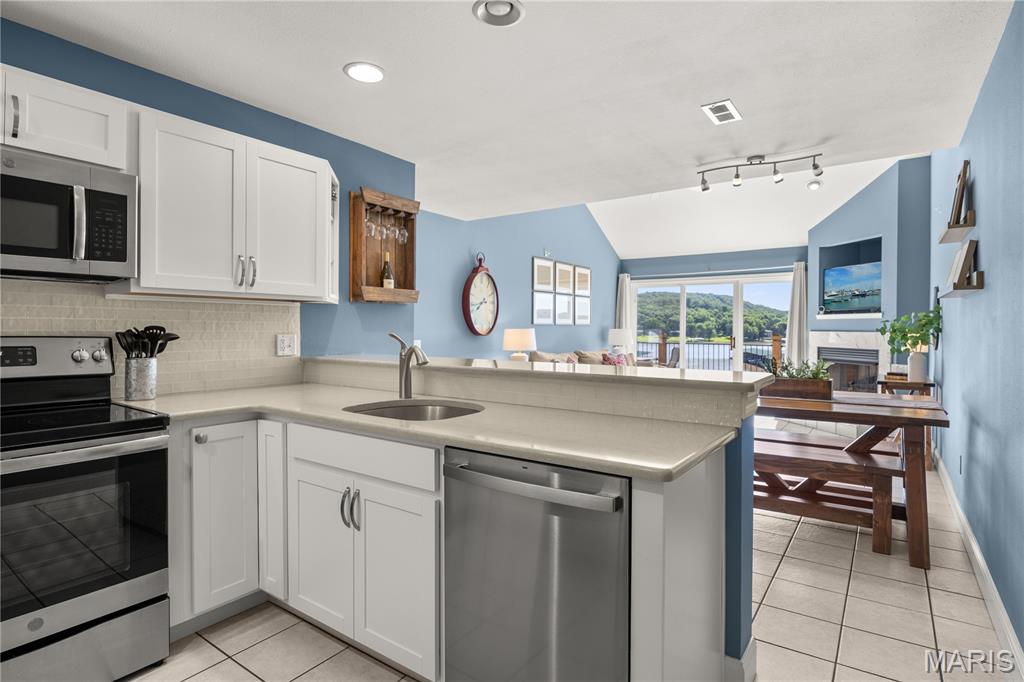 Cedar Glen Condo 3Ad - Residential