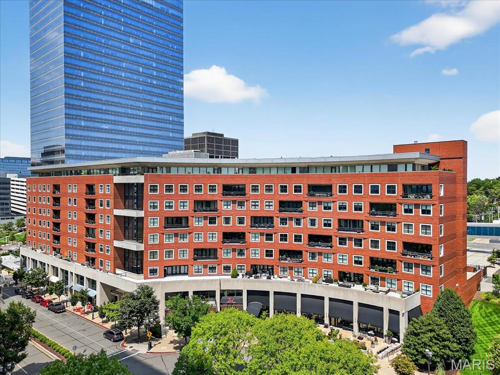 Crescent Condo - Residential