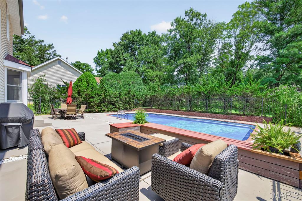 Meadowbrook Farm 11 - Residential