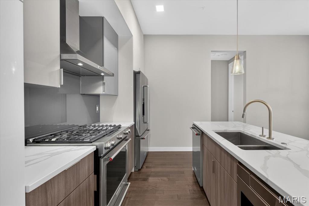 4101 Laclede Condos - Residential