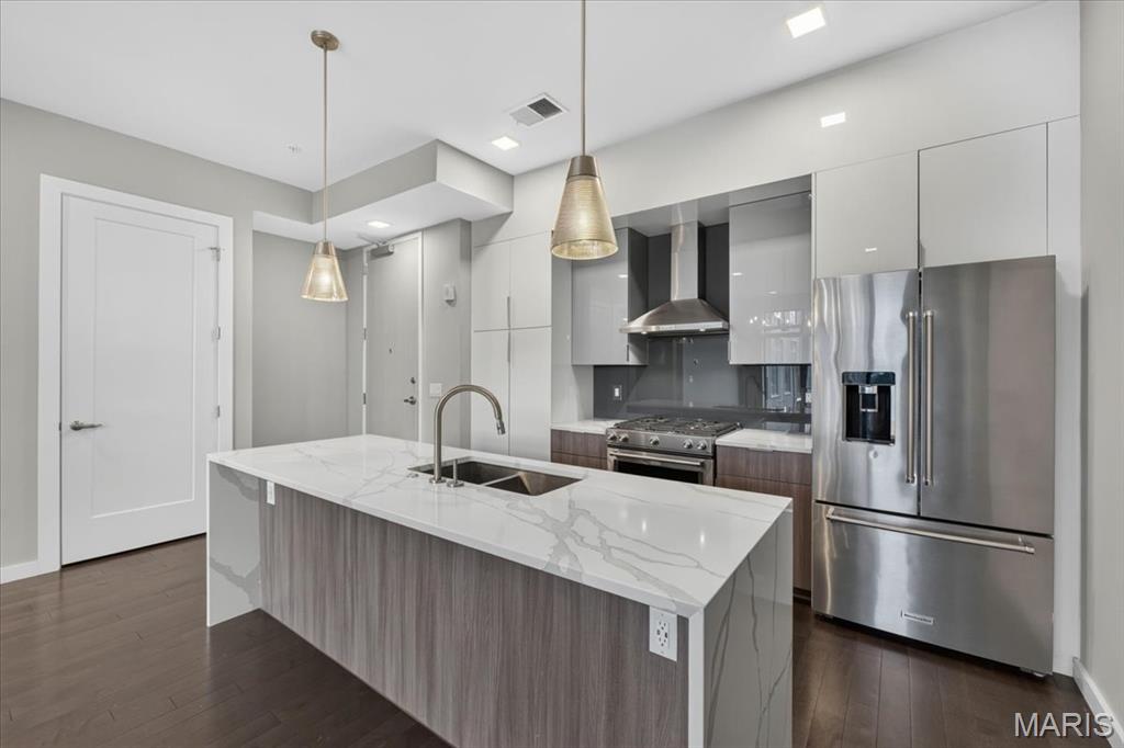 4101 Laclede Condos - Residential