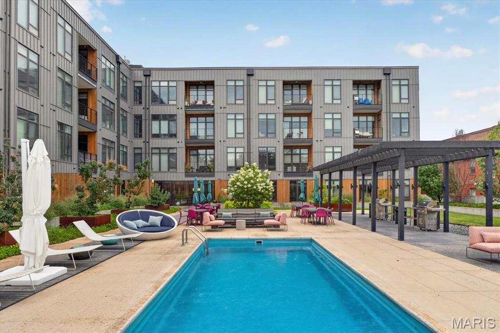 4101 Laclede Condos - Residential