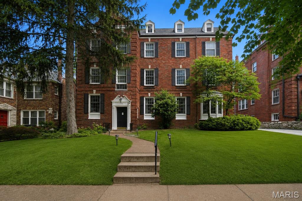 Wellington Way Condo - Residential