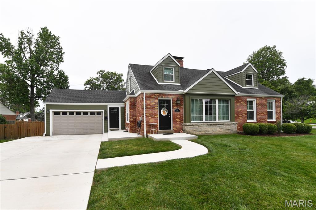 Beautifully Updated Kirkwood Home for Lease -Spacious and well-maintained 4-bedroom, 2 full bath home offering 2,114 sq. ft. of comfortable living space in a highly desirable Kirkwood location. Lot's of bright living space with the light filled family room and sun room, spacious and updated kitchen with center island, 2 main floor bedrooms and 2 bedrooms on upper level. Situated on a large, beautifully fenced lot, 2 car garage, this home is in pristine condition and located within the sought-after Kirkwood School District, including Tillman Elementary. Conveniently close to shopping, dining, parks, and major commuting routes. Enjoy walkable parks,  a thriving downtown area, and charming tree lined streets. An incredible lifestyle opportunity in one of Kirkwood’s most beloved communities!  Available for qualified applicants to move in August 2026. Pet negotiable. No smoking