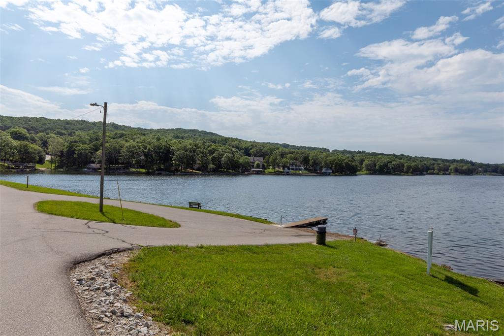 Lake Forest - Land