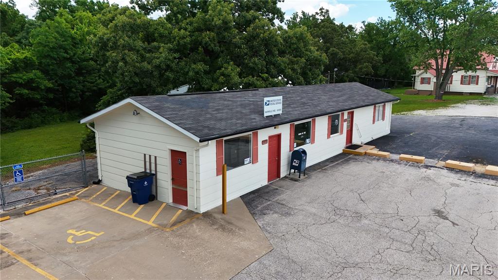 n/a - Commercial Sale