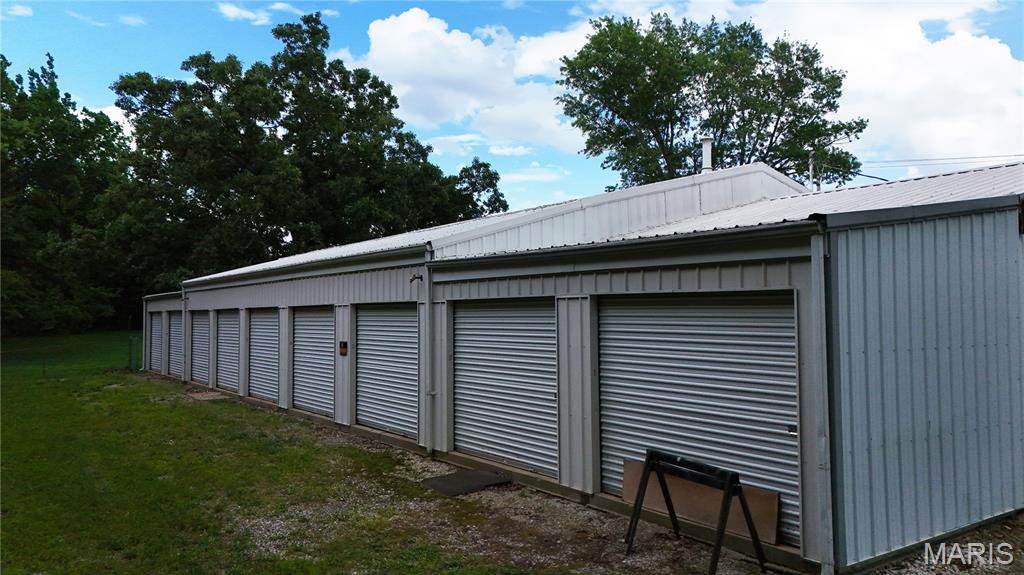 n/a - Commercial Sale