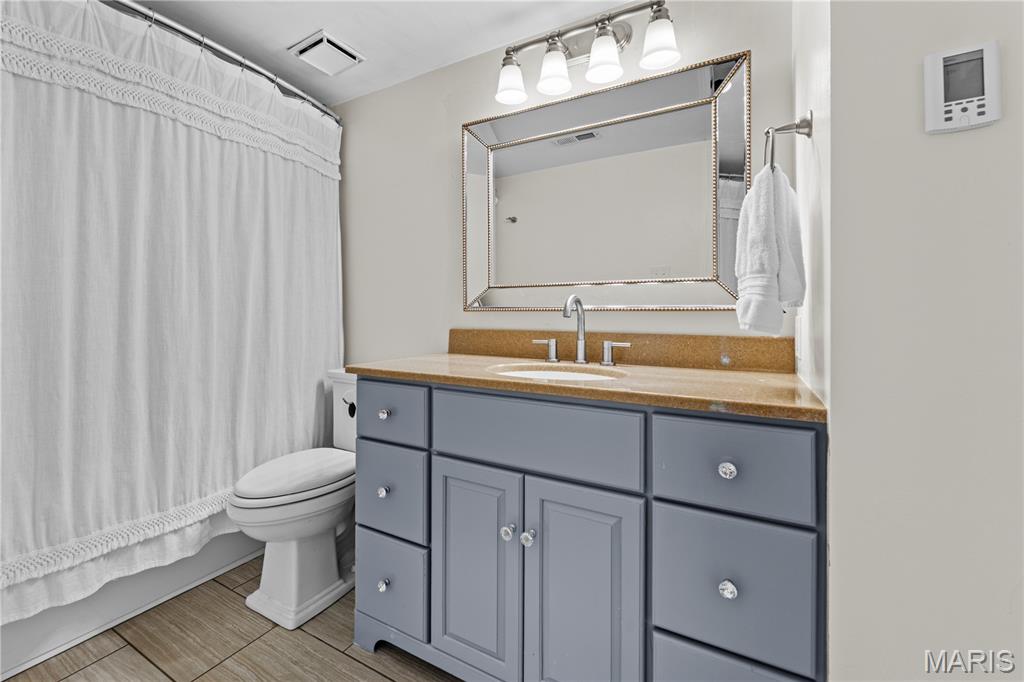 Brentwood Forest Condo Ph Eight - Residential