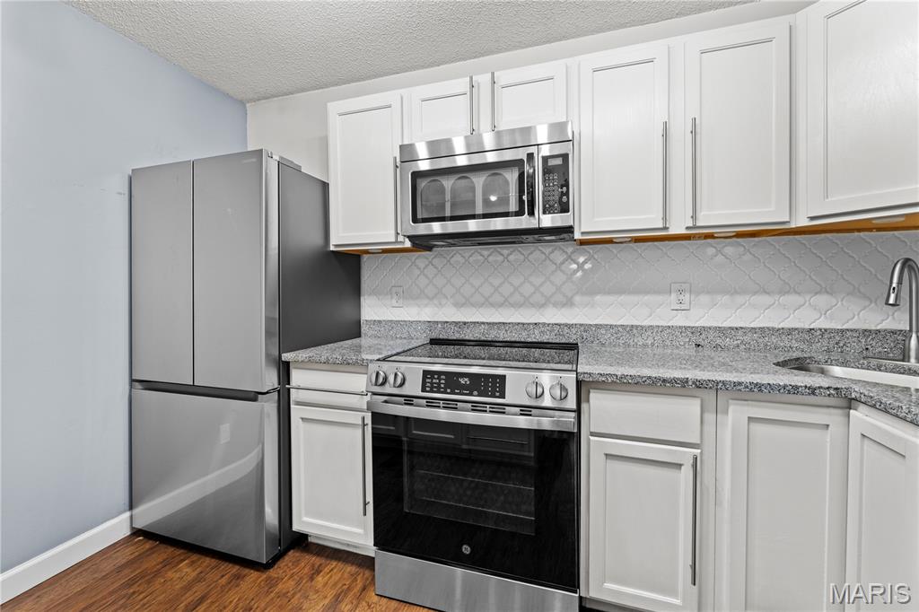 Brentwood Forest Condo Ph Eight - Residential