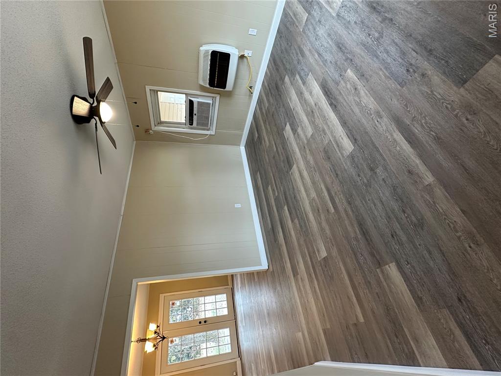 GREGORY 1ST REPLAT: LOT 4 - Residential