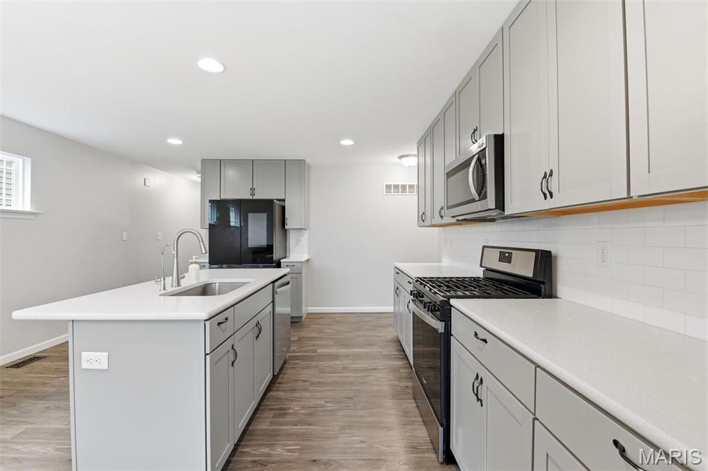 Charlestowne Place #7 - Residential
