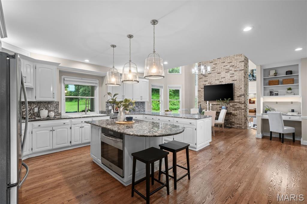 Deer Pointe Estates - Residential
