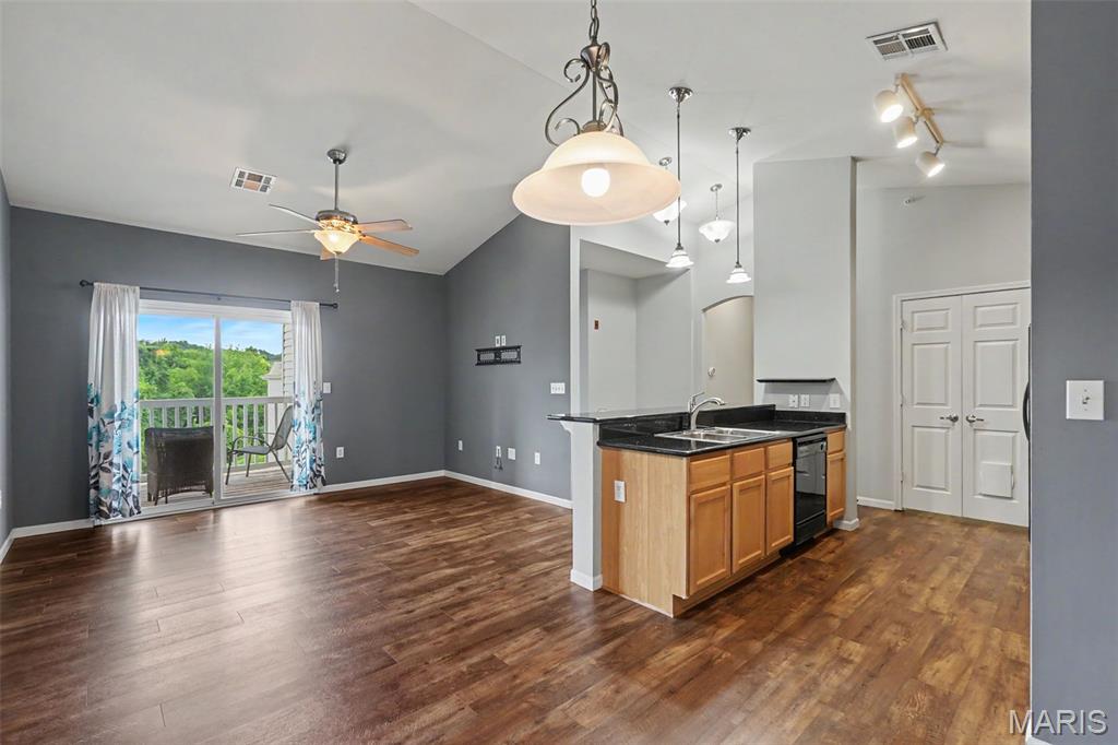 Bridgewater Cove A Condo Ph One - Residential