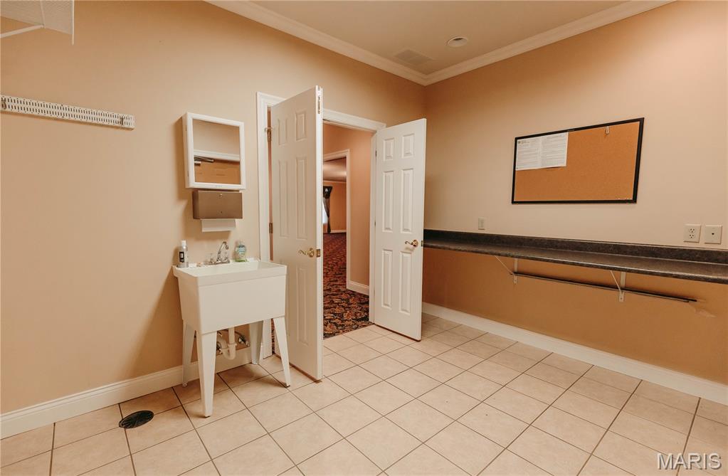 Murphys addition - Commercial Sale