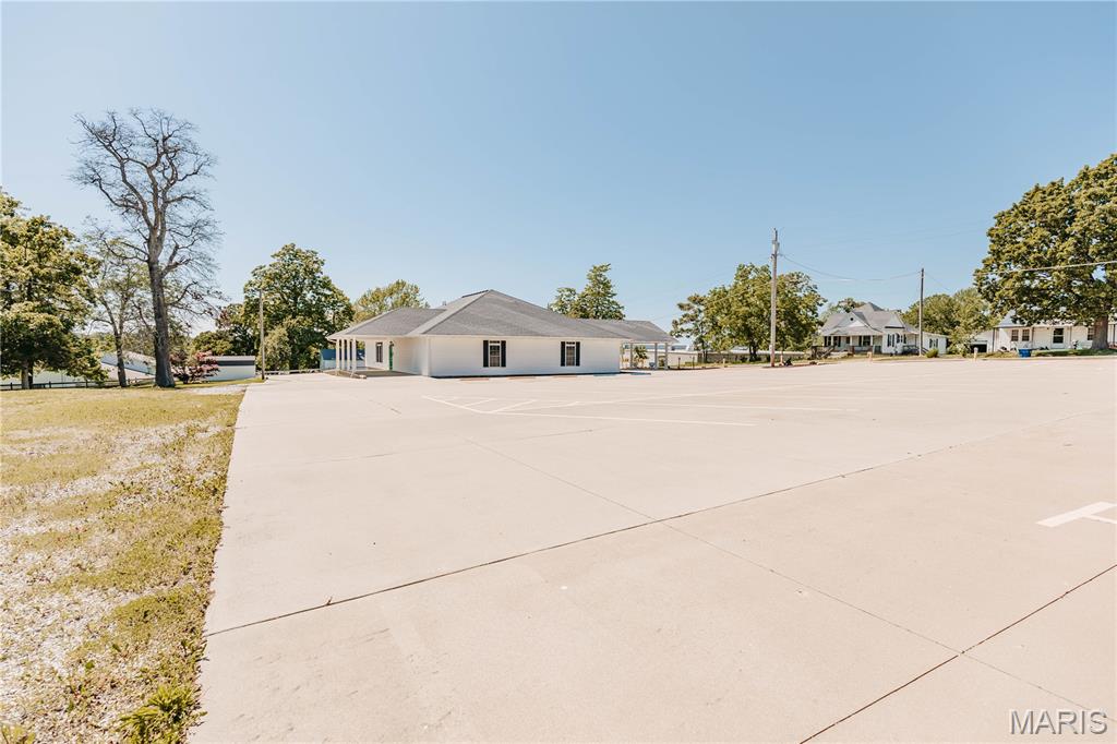 Murphys addition - Commercial Sale
